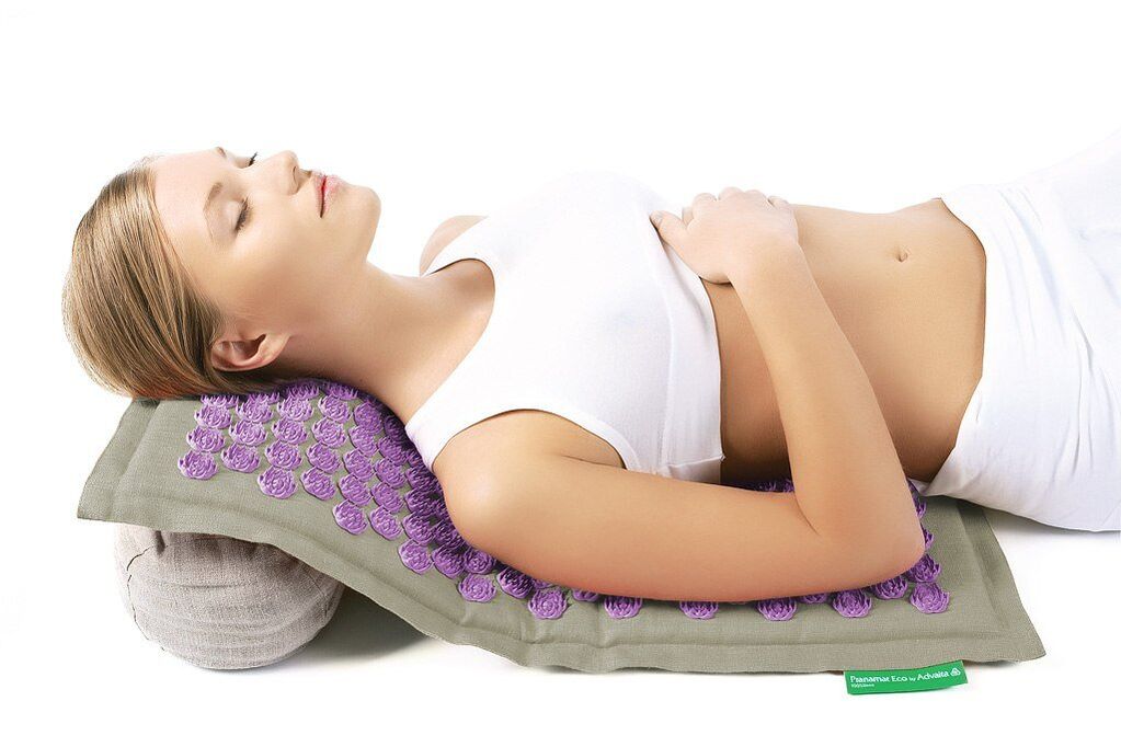 El aplicador de agujas ayudará en la lucha contra la osteocondrosis de la columna cervical.